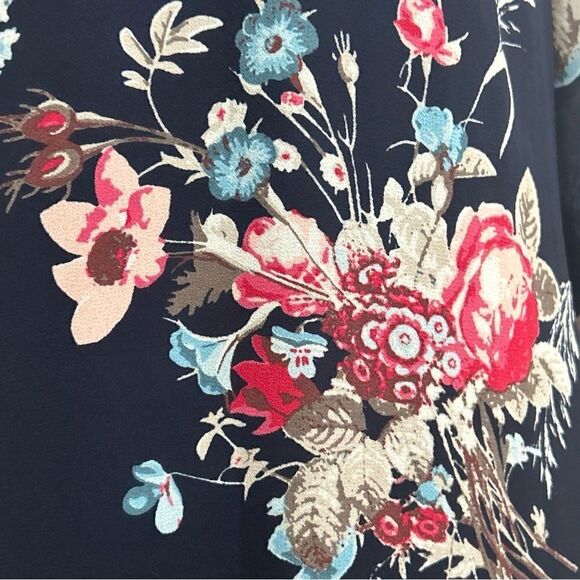 NWT Chaps Dress Women’s Size 10 Navy Chiffon Floral Bell Sleeve Vneck - Picture 4 of 11